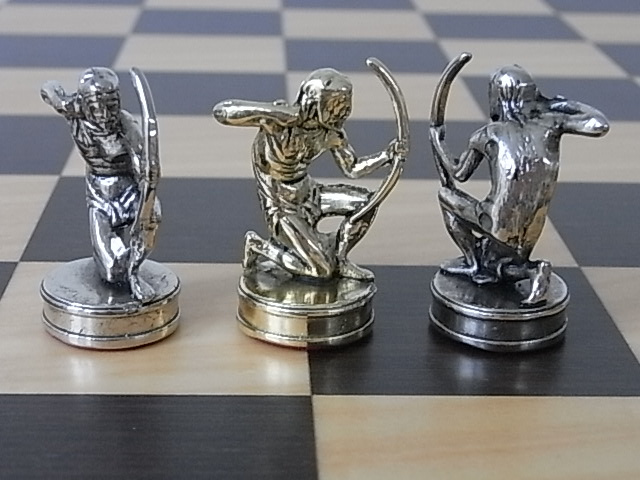 Discus Thrower Themed Chess Set - Manopoulos